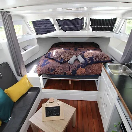 Nuit A Quai Sur Notre Vedette! Πλωτό κατάλυμα Meilhan-sur-Garonne