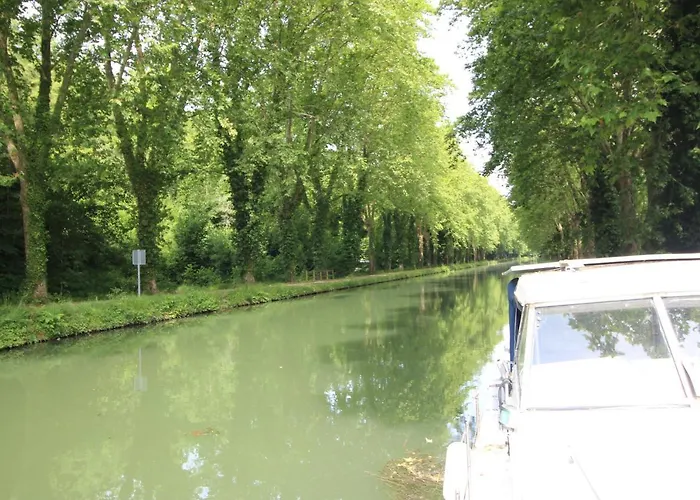 Nuit à Quai Sur Notre Vedette! Meilhan-sur-Garonne